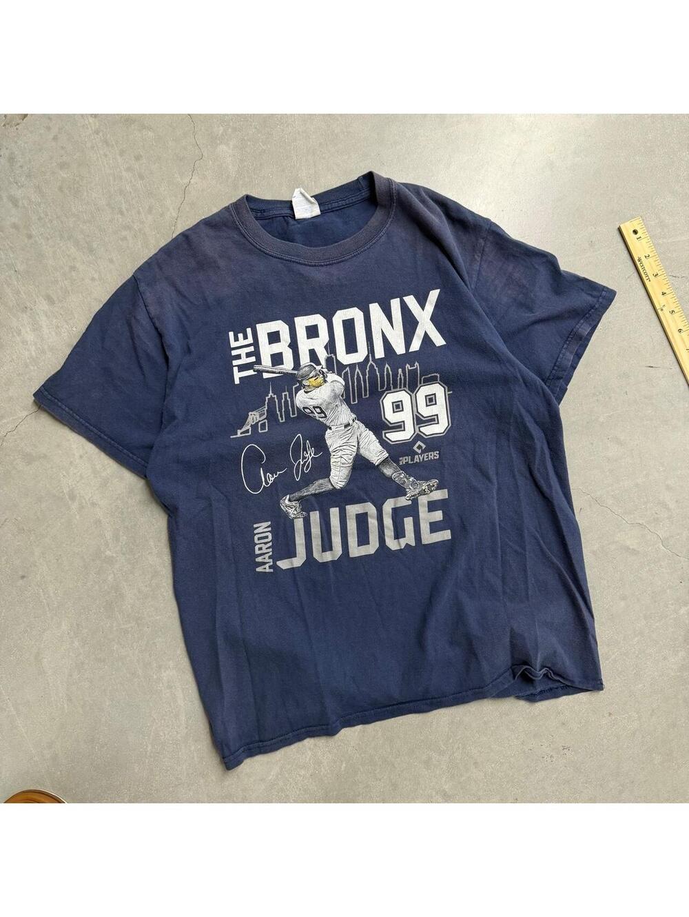 Y2K Men's The Bronx Aaron Judge New York Yankees Graphic Tee Sized Medium
